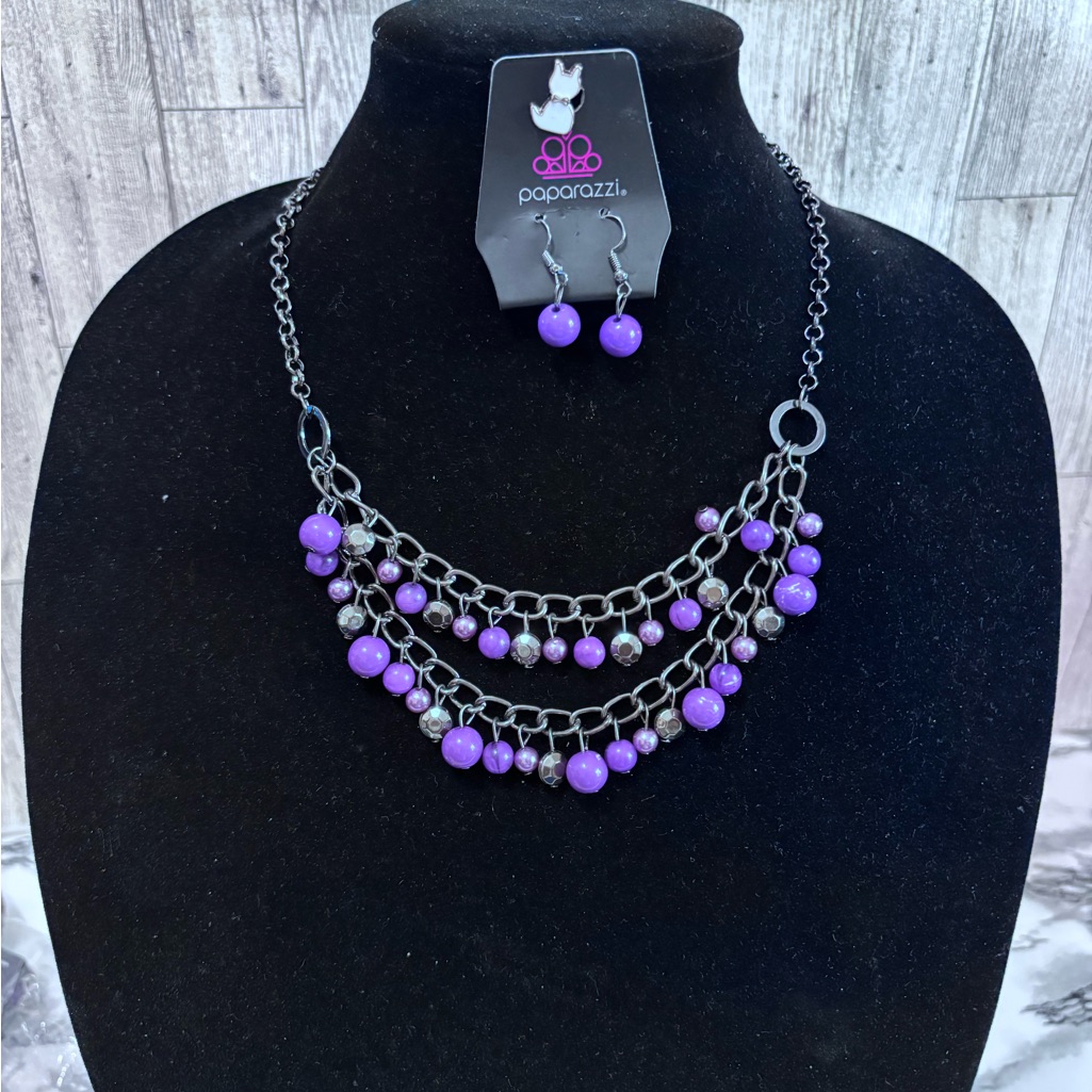 Paparazzi Radiant Purple Necklace And Earring Set